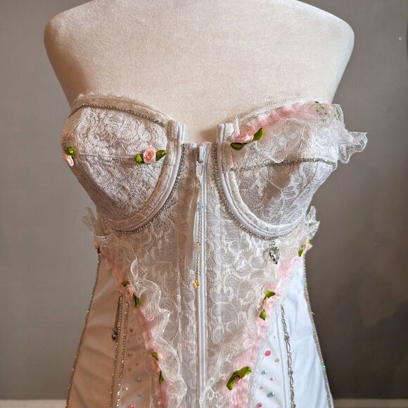 Vintage Y2K Frederick's of Hollywood White Corset Lace Coquette Rhinestone 36C - Picture 13 of 15